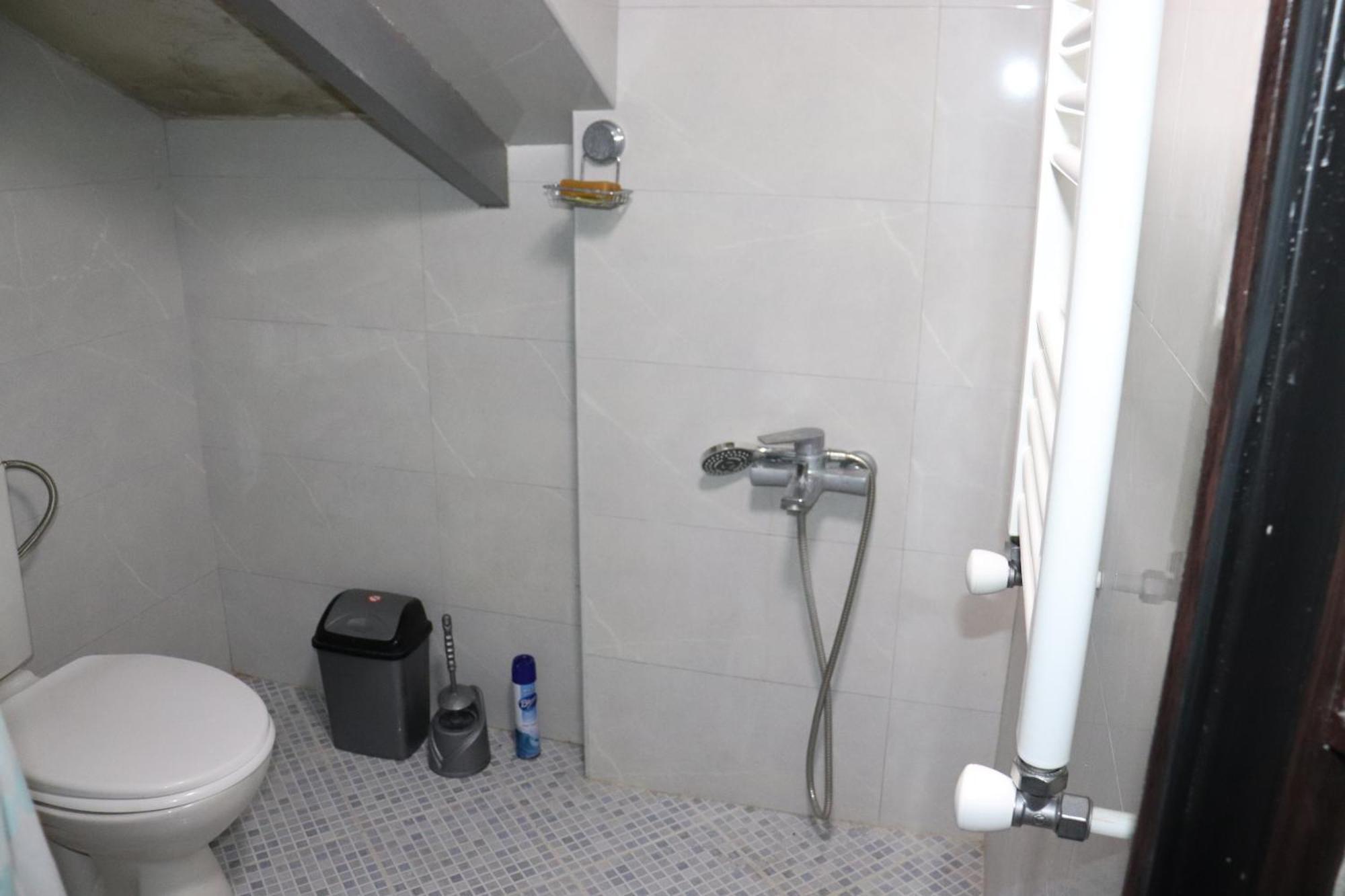 Picnic Hostel كوتايسي المظهر الخارجي الصورة